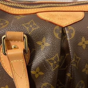 Authentic LV monogram vintage, good condition, clean outside and inside